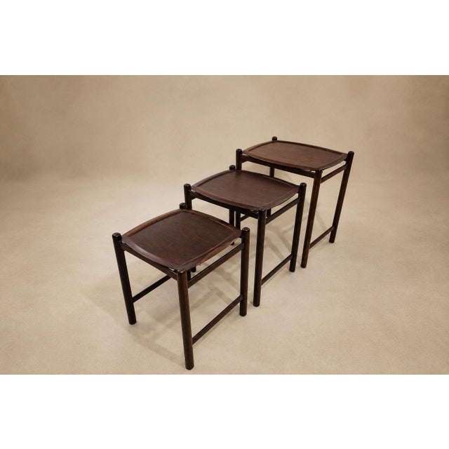Brazilian Modern Nesting Tray Tables in Rosewood by Jorge Jabour, 1960s For Sale - Image 11 of 14