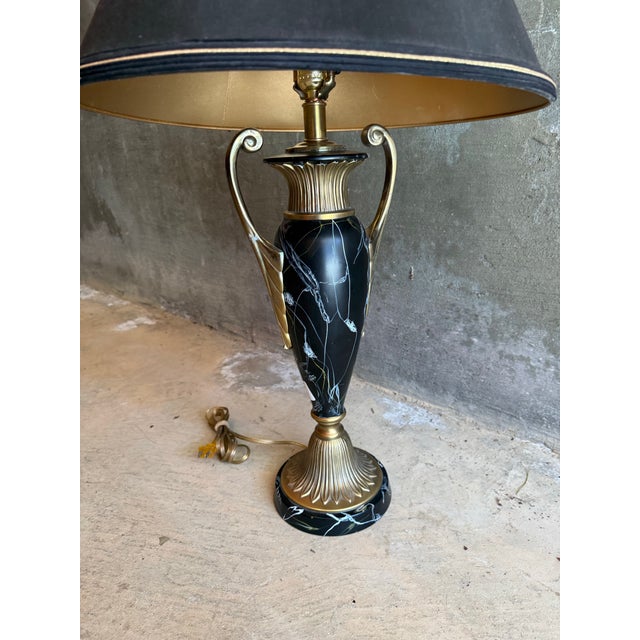 Rare Vintage Frederick Cooper Brass Marble Style Table Lamp W/ Lampshade For Sale - Image 4 of 7