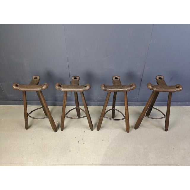 Beautiful hand made mid century tripod bar made in spain. Good original condition. 1960s - Spain Dimensions: Height: 85cm...