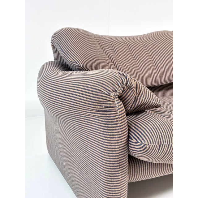 Textile Maralunga 2-Seater Sofa by Vico Magistretti for Cassina, Italy, 1973 For Sale - Image 7 of 18