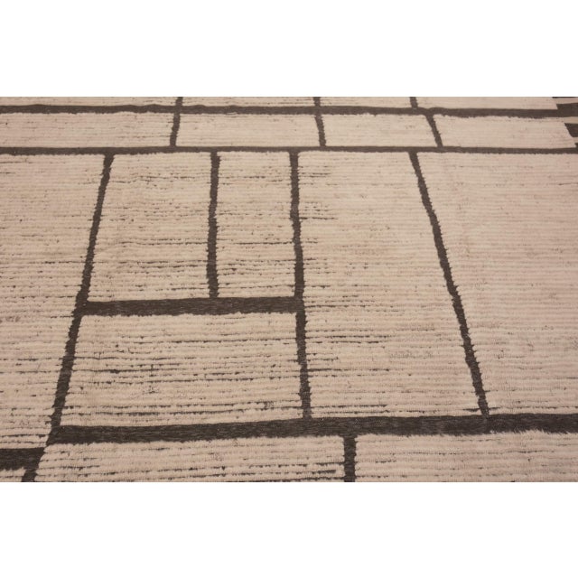 Beautiful Handmade Large Size Cream Color Background Artistic Geometric Design Modern Area Rug, Country of Origin: Central...