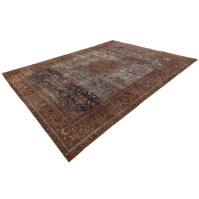 19th Century Antique Mahal Wool Rug With Faded Indigo & Rust Medallion For Sale - Image 4 of 11