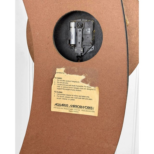 1980s Vintage Art Deco Black & Gold Waved Freestanding Clock by Aquarius For Sale - Image 5 of 11