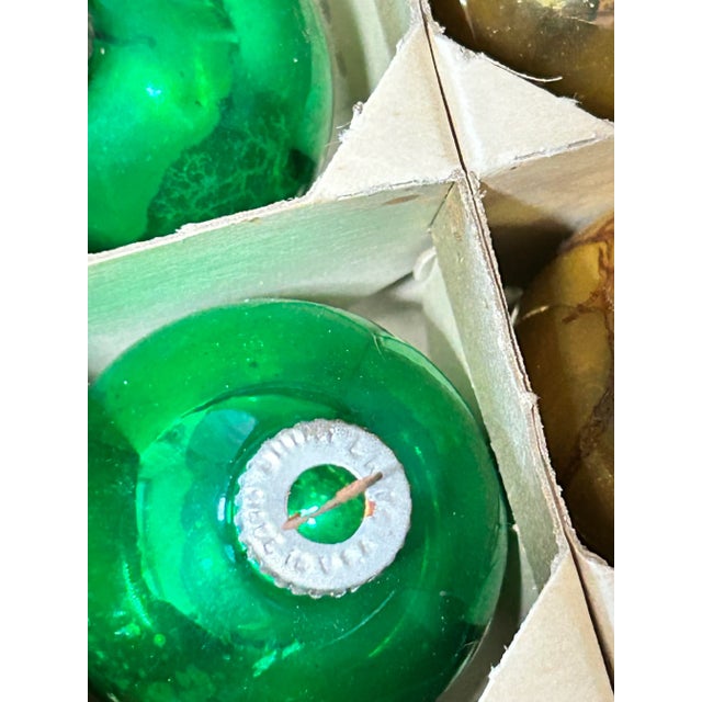 Green Vintage Shiny Brite Green and Gold Glass Christmas Ornaments – Set of 12 in Original Box For Sale - Image 8 of 12