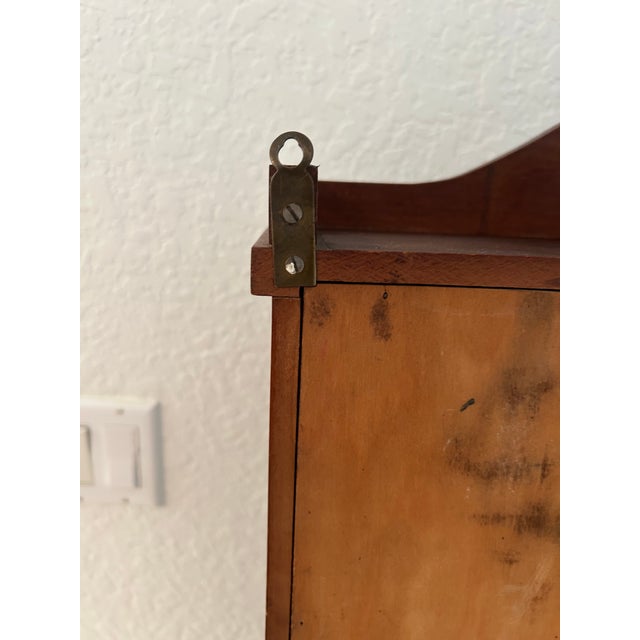 Vintage American Federal Mahogany Hanging Curio Cabinet For Sale - Image 10 of 11