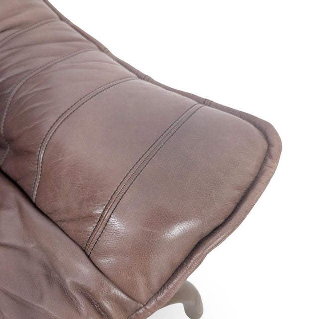 Mid-Century Italian Bamboo and Brown Leather Sofa For Sale - Image 5 of 10