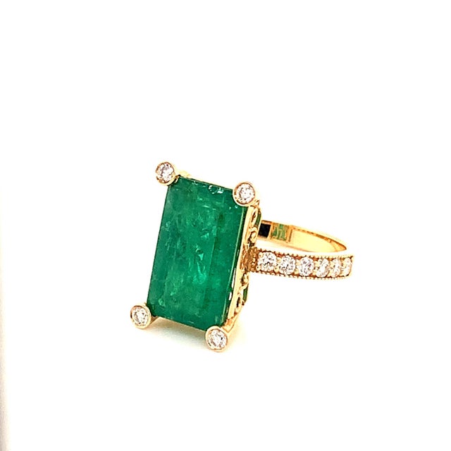 Natural Emerald Diamond Ring 14k Gold 4.37 TCW GIA Certified For Sale - Image 4 of 15