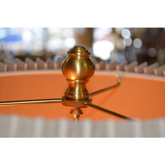 1970s Vintage Mid Century Stiffel Tripod Feet Solid Brass Floor Lamp With Round Center Glass Table Top For Sale - Image 5 of 18