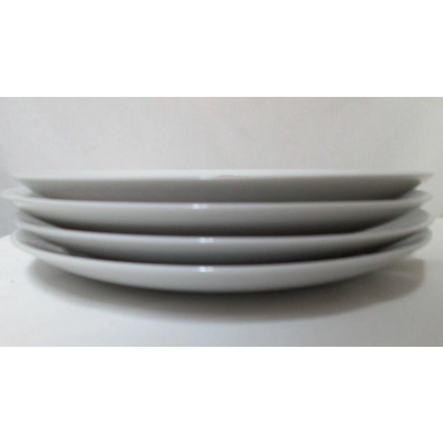 Fitz and Floyd Vintage MCM Fitz Floyd Monotone Shell Orange Plates - Set 4 For Sale - Image 4 of 5