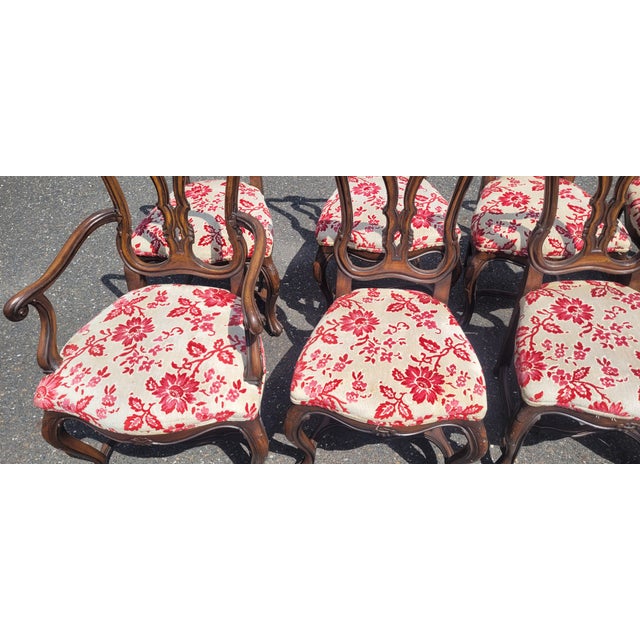 Exquisite Set of 8 Shell Carved 1940s French Dining Chairs For Sale In Philadelphia - Image 6 of 17