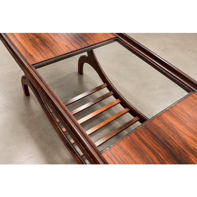 Wood Brazilian Modern Rosewood Coffee Table by Liceu de Artes e Ofícios, Brazil, 1960s — Lot 962 For Sale - Image 7 of 18