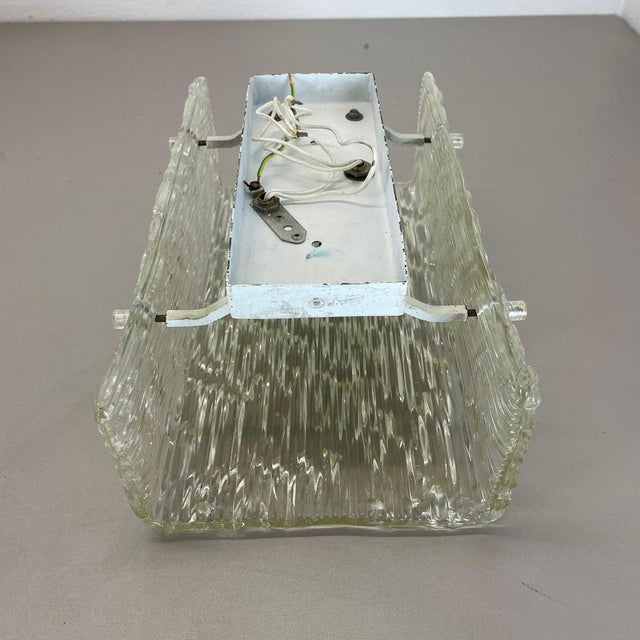 Large Hollywood Regency Cubic Ice Glass Wall Light from Kalmar Lights, 1960s For Sale - Image 17 of 18