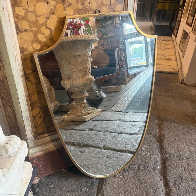 Mid-Century Modern 1950s Gio Ponti Style Mid-Century Modern Brass Shield Italian Wall Mirror For Sale - Image 3 of 14