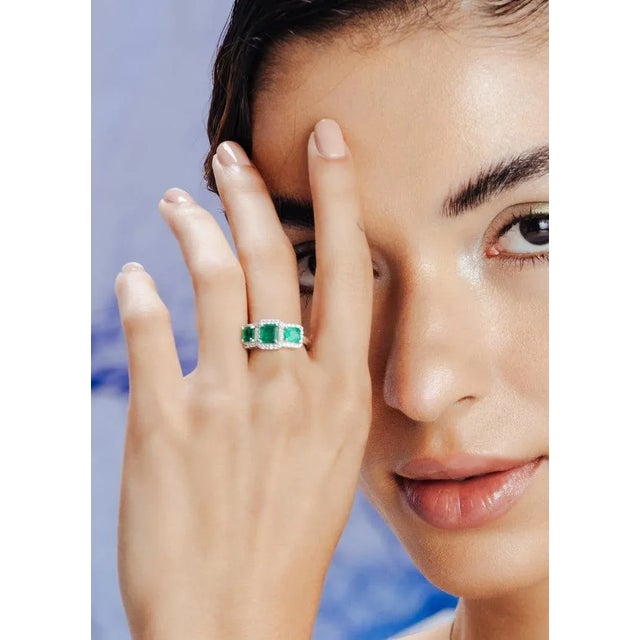 Three Stone Emerald Halo Diamond 18k Gold Designer Vintage Ring Size 7 For Sale In New York - Image 6 of 12