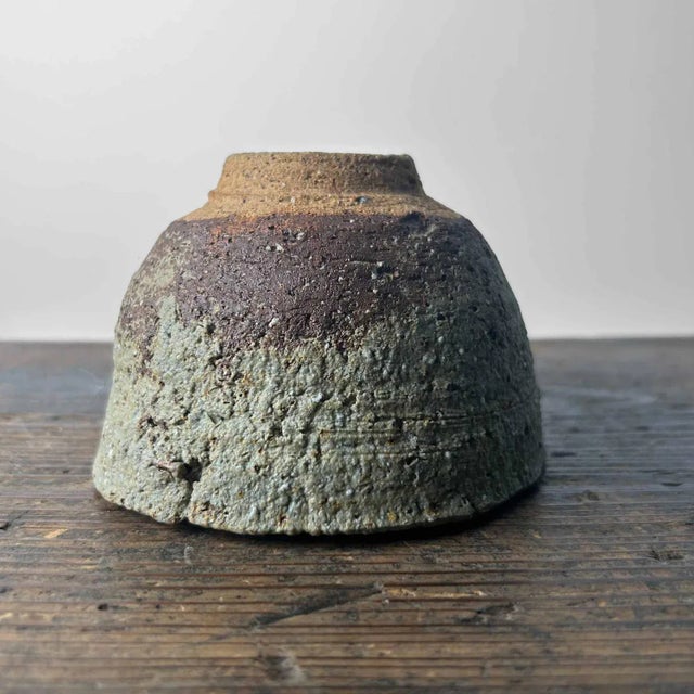 Mid-Century Modern Shōwa Earthenware Organic Chawan 茶碗 Matcha Bowl, 1960s For Sale - Image 3 of 13