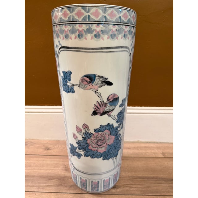 Chinoiserie Vintage Ethan Allen 24" Chinoiserie Blue & Pink Umbrella Stand With Silver Trim For Sale - Image 3 of 9