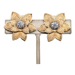 Vintage 1950s Signed Pennino Goldtone Flowers With Clear Rhinestones Clip Earrings-2 Piece For Sale