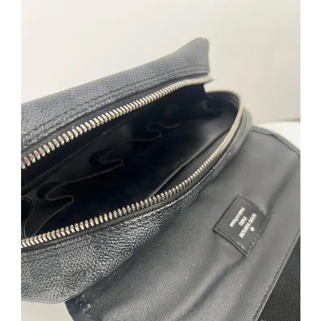 Louis Vuitton Damier Graphite Hanging Toiletry Pouch Bag Travel Organizer For Sale - Image 14 of 15