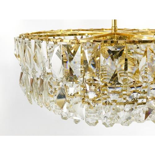 Large Gilt Brass and Crystal Glass Chandelier from Bakalowits & Söhne, 1970s For Sale - Image 17 of 18