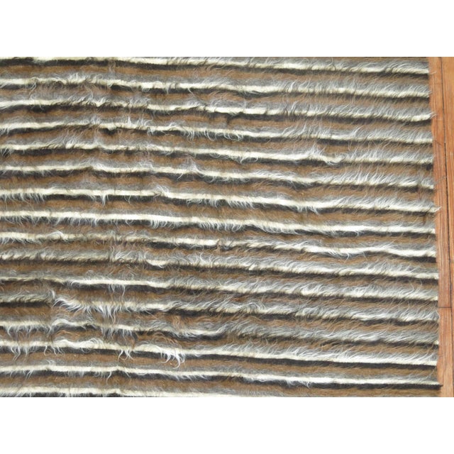 Early 21st Century Mohair Angora Turkish Rug - 4'6" x 6'4" For Sale In New York - Image 6 of 6