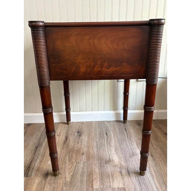 Antique Federal American Walnut Sheraton Style Side Table 19th Century Mahogany For Sale In Aspen - Image 6 of 12