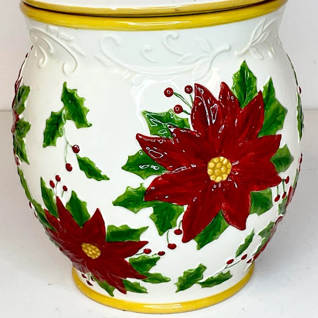 American 1970s Vintage Majolica Americana Christmas Poinsettia Canister For Sale - Image 3 of 10