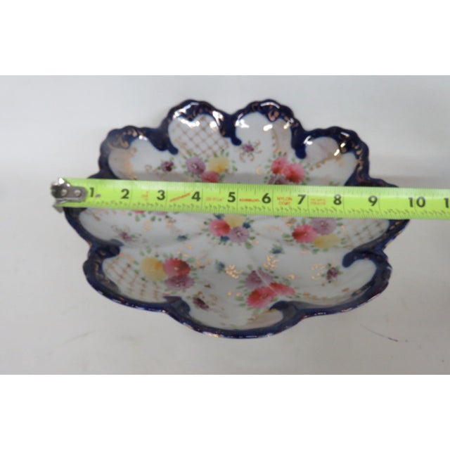 Floral Scalloped Porcelain Bowl With Blue Trim and Gold Lattice Details 4839b For Sale - Image 10 of 14