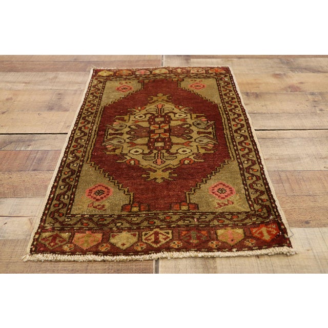 Textile Vintage Turkish Yastik Rug - 01'06 X 02'07 For Sale - Image 7 of 8