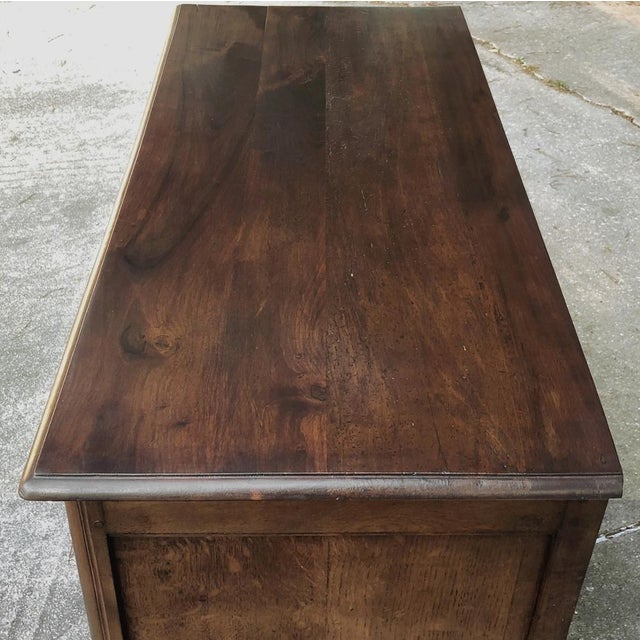 Early 19th Century French Louis XIV Walnut Commode For Sale - Image 10 of 15