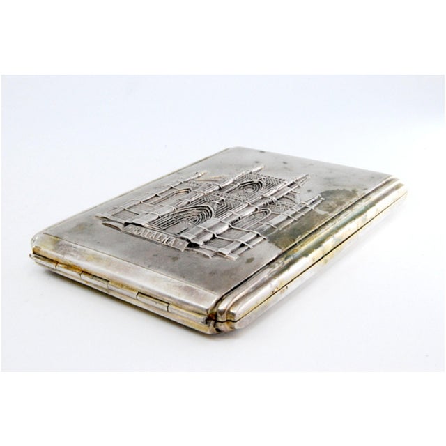 Matte Silver Cigarette Case with Batalha Monastery in High Relief and Gilt Interior For Sale - Image 4 of 9