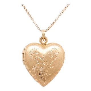Mid-Century 14k Gold Brite-Cut Figural Heart Locket Pendant For Sale
