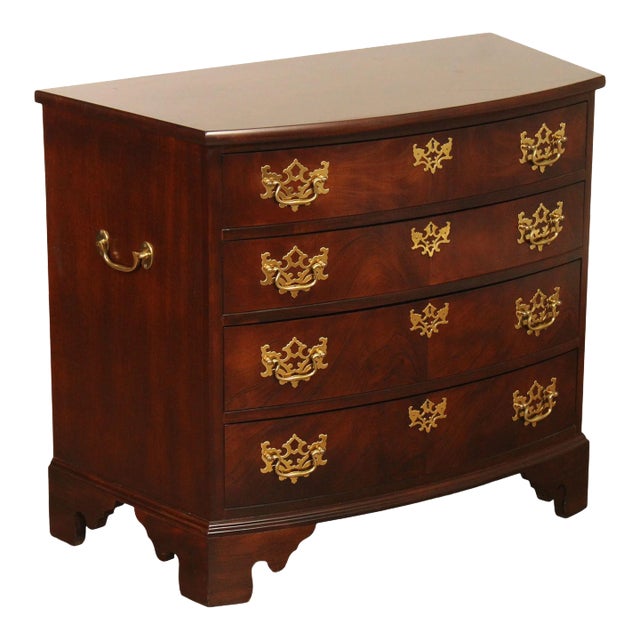 Madison Square Chippendale Style Mahogany Bowfront Bachelor's Chest For Sale