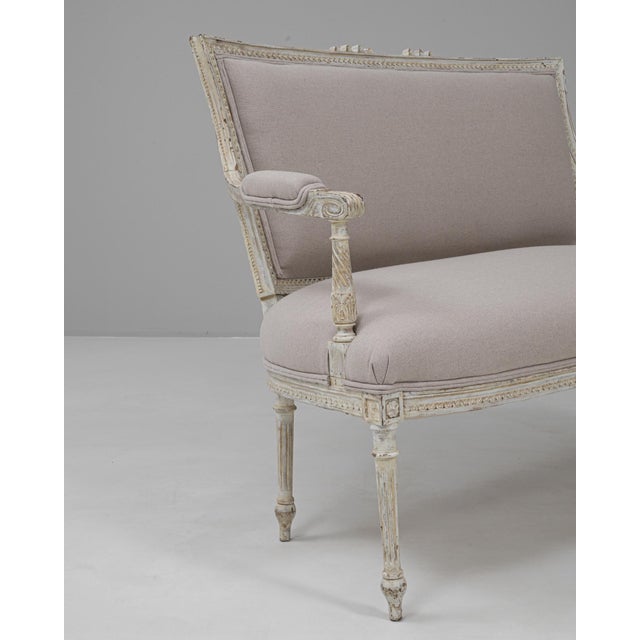 French 1900s French Louis XVI Settee For Sale - Image 3 of 18