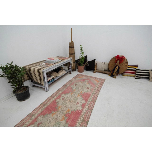 Vintage 1960's Turkish Runner- 2′9″ × 9′6″ For Sale In Los Angeles - Image 6 of 7