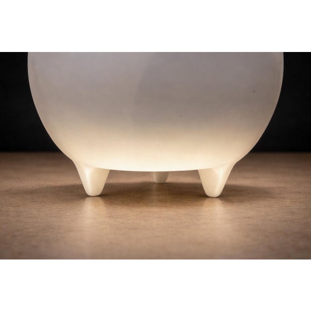 “Meche” Pot in Clay Painted in White, Ensamble Artesano, Tonala Mexico, 2024 For Sale In New York - Image 6 of 8