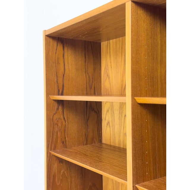Large Vintage Teak Bookcase by Carlo Jensen for Hundevad & Co., 1960s For Sale - Image 17 of 18