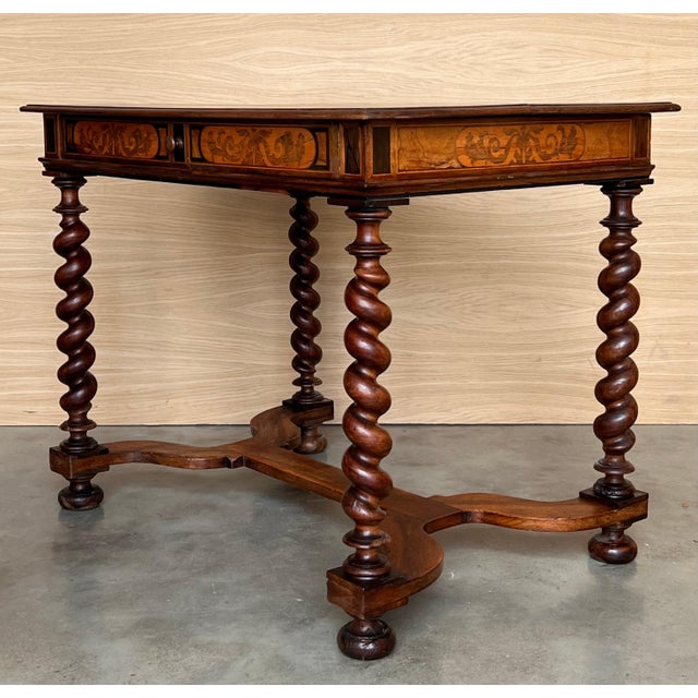 Late 18th Century English Charles II Olivewood Oyster Veneer Side Table, circa 1780 For Sale - Image 5 of 18