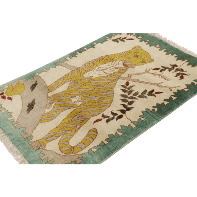 1950s Vintage Gabbeh Persian Rug, Cream With Gold Lion Pictorial - Rug & Kilim For Sale - Image 5 of 8