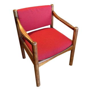 Mid-Century Lounge Chair in Walnut and Red Upholstery For Sale