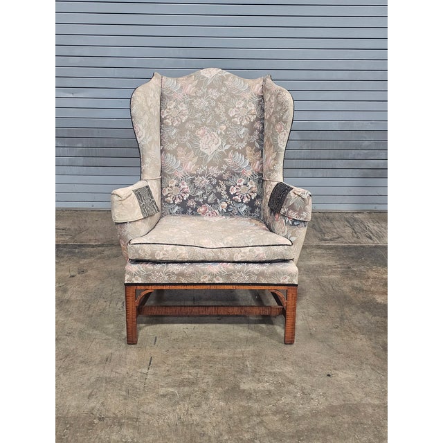 Hepplewhite Late 20th Century Tiger Maple Williamsburg Style Hepplewhite Wingback Chair For Sale - Image 3 of 10