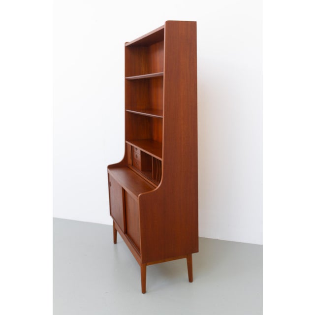 Danish Mid-Century Modern Teak Bookcase by Johannes Sorth for Nexø, 1960s For Sale - Image 12 of 18