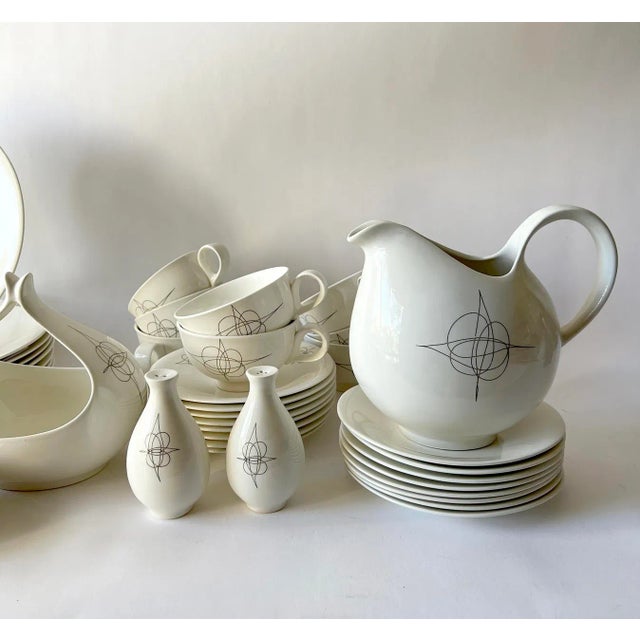 1950s 1950s Eva Zeisel Hallcraft Fantasy 40 Piece Service for Eight Dinnerware Set With Serving Pieces For Sale - Image 5 of 7