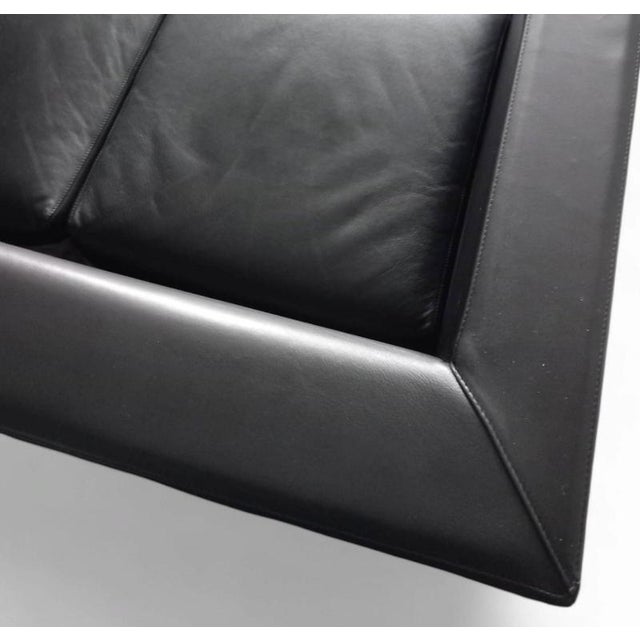 Moji Armchairs and 2-Seater Sofa in Black Leather by Shigeru Uchida for Poltrona Frau, Set of 5 For Sale - Image 6 of 18