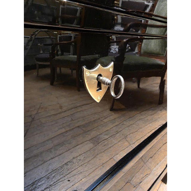 Biedermeier Chest of Drawers in Polished Blackened Wood, in Very Good conditions. Designed before 1890