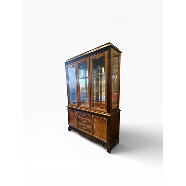 A timeless display cabinet from Broyhill’s Premier line, designed with classic proportions and a rich, warm presence that...