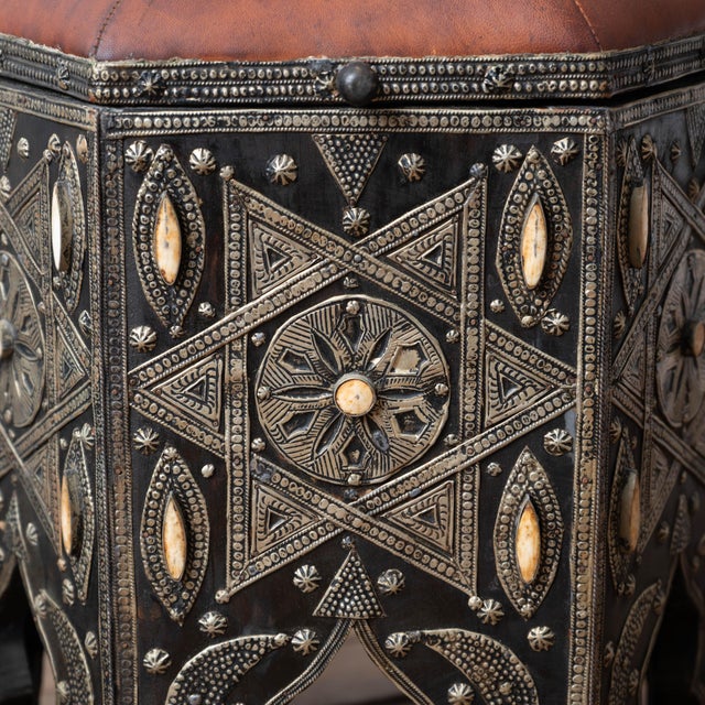 A Pair of Moroccan Stools, 20th Century For Sale - Image 9 of 16