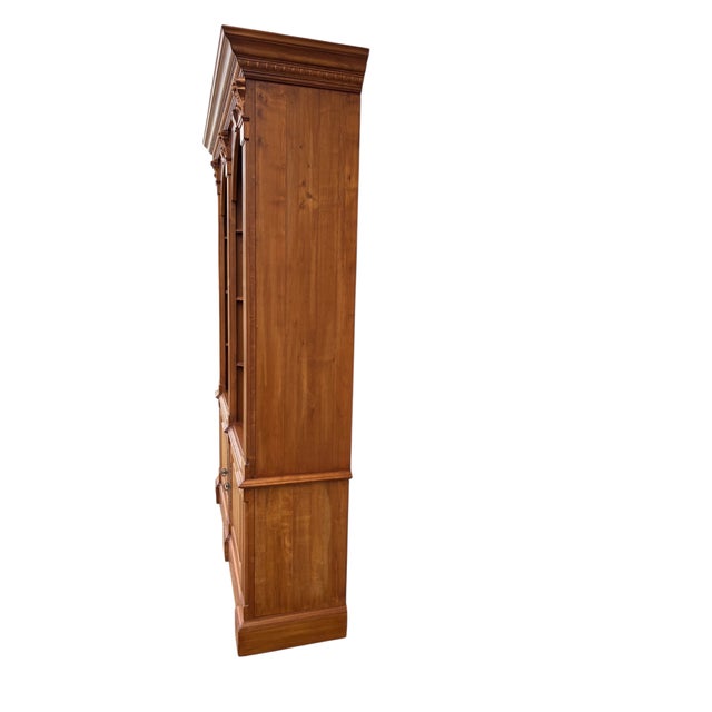 Wonderful Ethan Allen cabinet in excellent condition. Please see photos as they are considered part of the description....