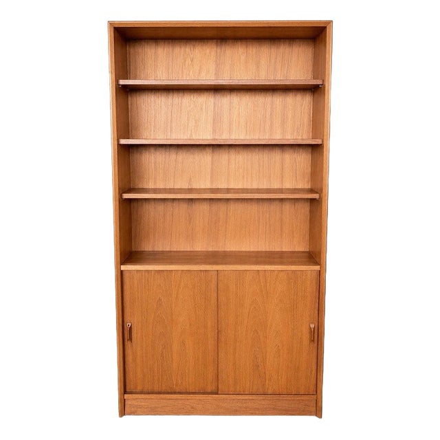 Mid-Century Teak Sliding Door Bookcase from Herbert Gibbs, 1960s For Sale