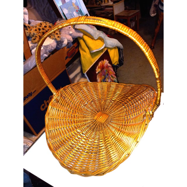 1990s Vintage Woven Wicker/Rattan Basket With Handle For Sale In Dallas - Image 6 of 12