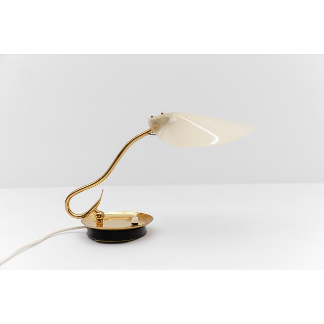 Mid-Century Modern Brass and Acrylic Table Lamp, 1950s For Sale - Image 4 of 14